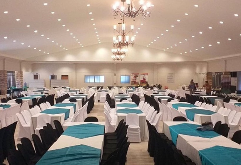 Acacia Hotel Bacolod