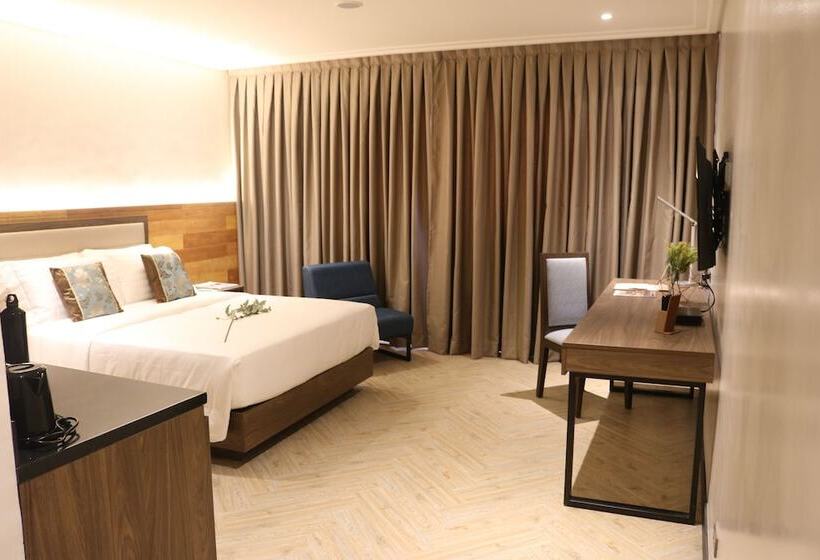 Acacia Hotel Bacolod