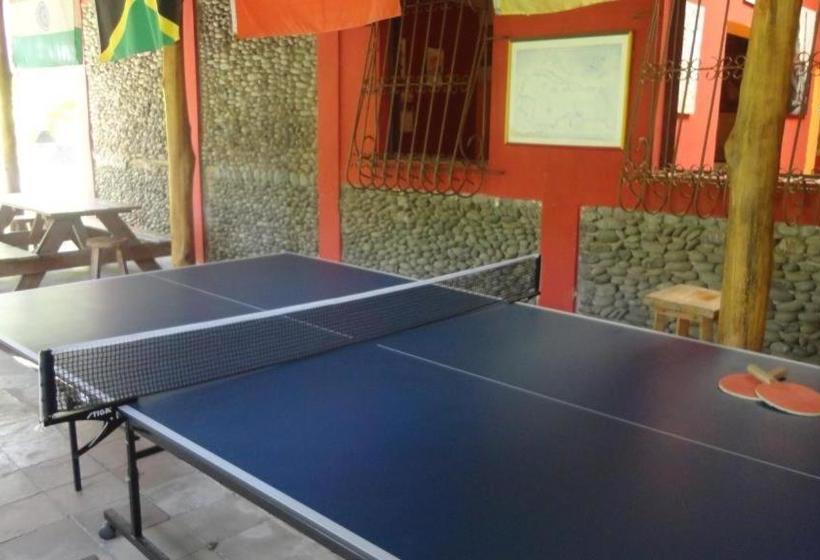 فندق & Bar La Guitarra