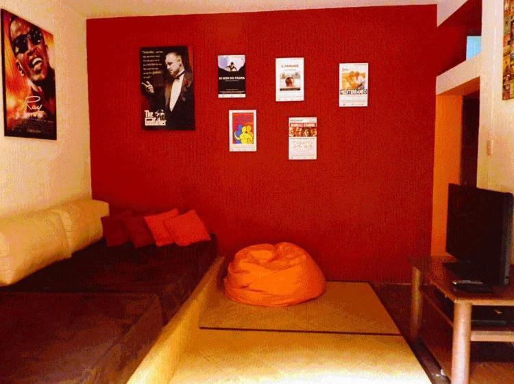 فندق & Bar La Guitarra