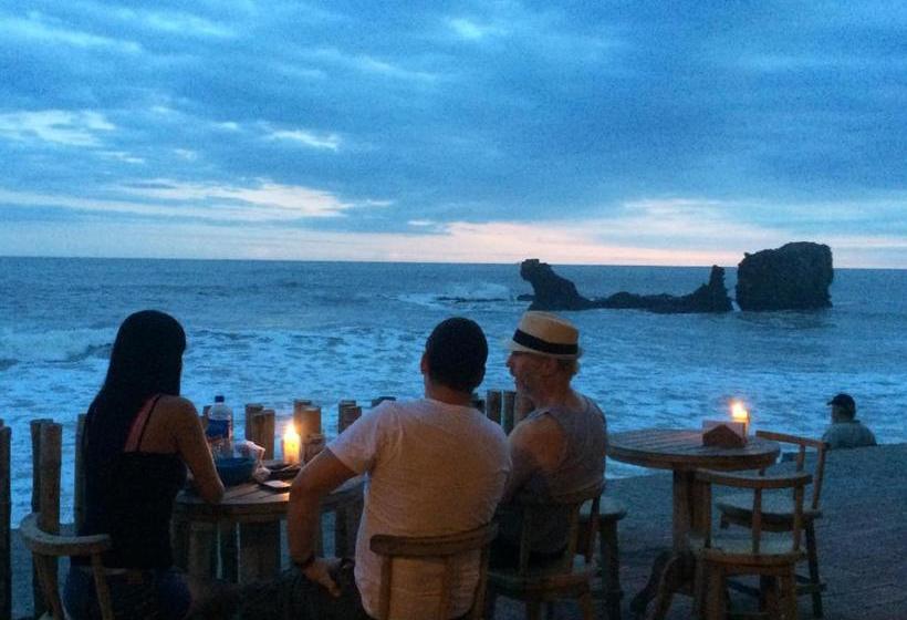 فندق & Bar La Guitarra