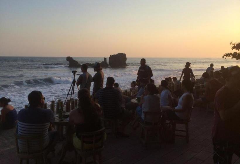 فندق & Bar La Guitarra