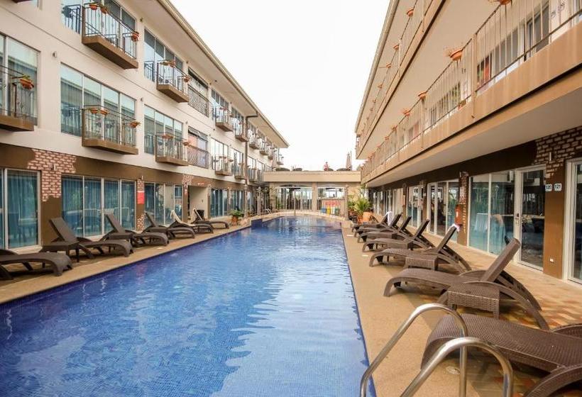 Beachfront Hotel Tramonto