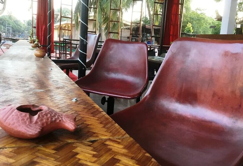 호텔 Bom Sucesso, Candolim Beach