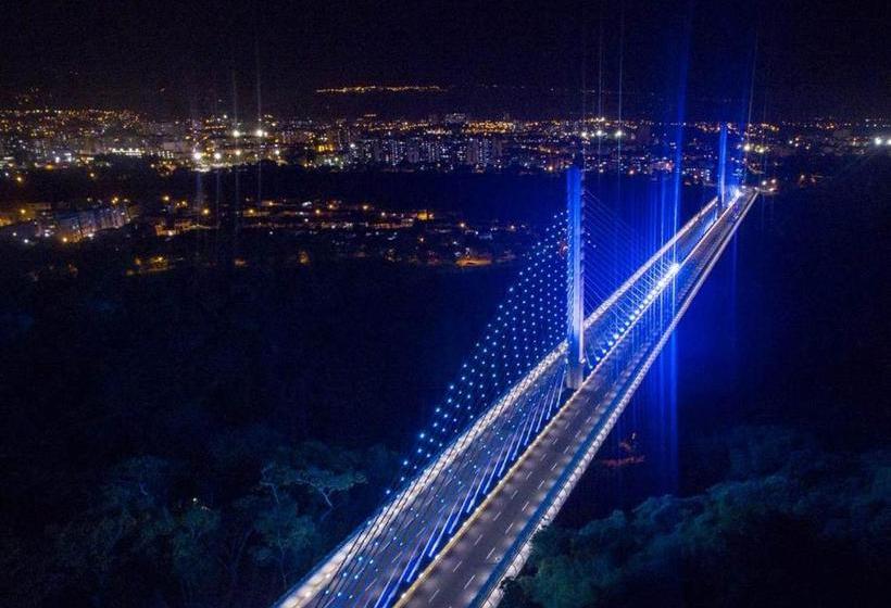 فندق Bucarica Plaza