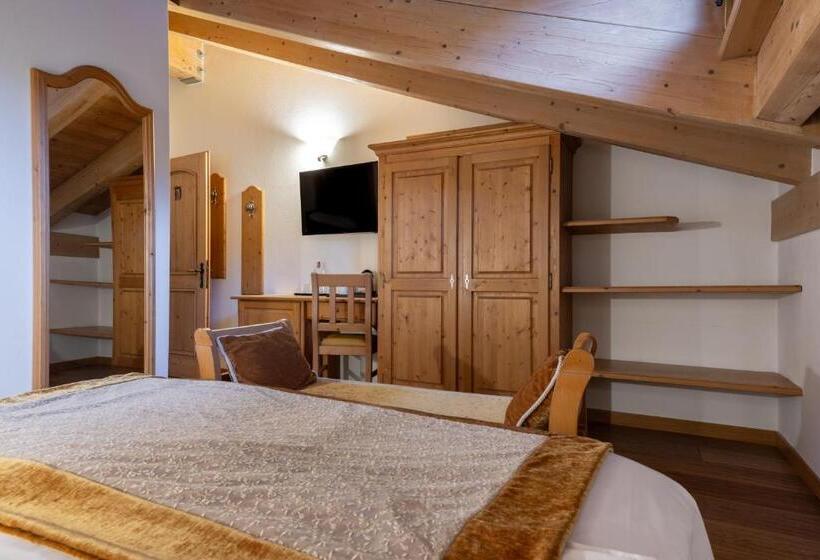 هتل Camana Veglia