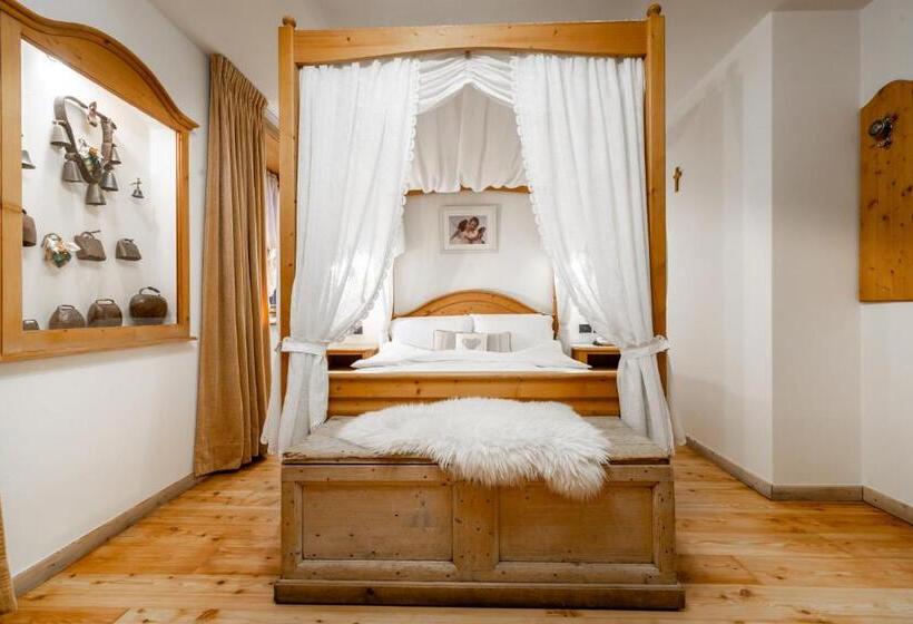 هتل Camana Veglia