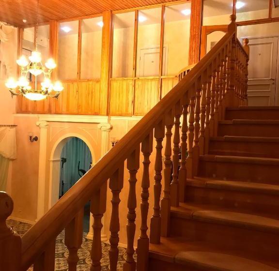 هتل Comfort-place