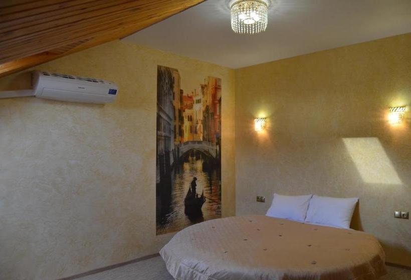 هتل Comfort-place