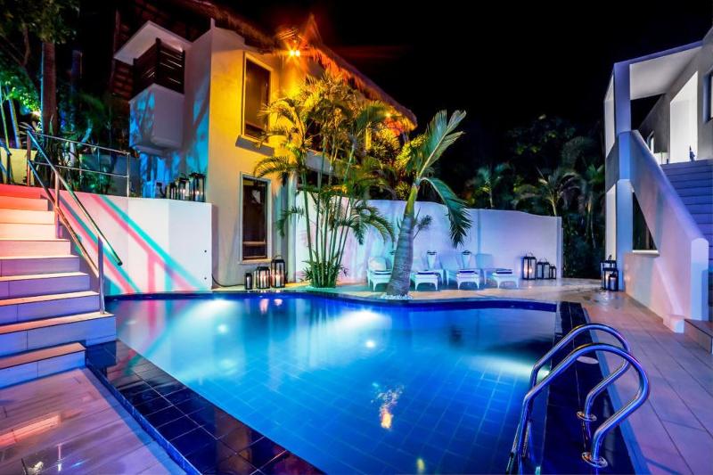 ホテル Den Pasar Boracay Luxury Apartments