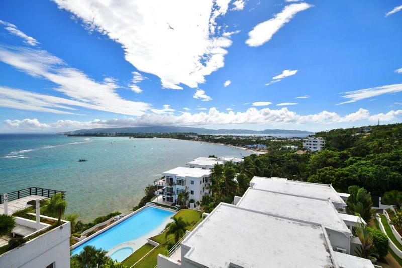 ホテル Den Pasar Boracay Luxury Apartments