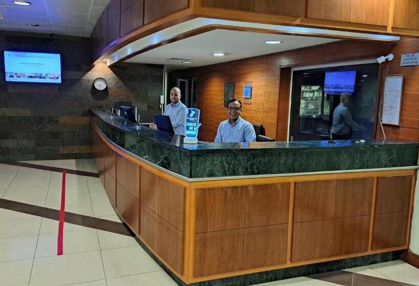 Отель Diego De Almagro Copiapo