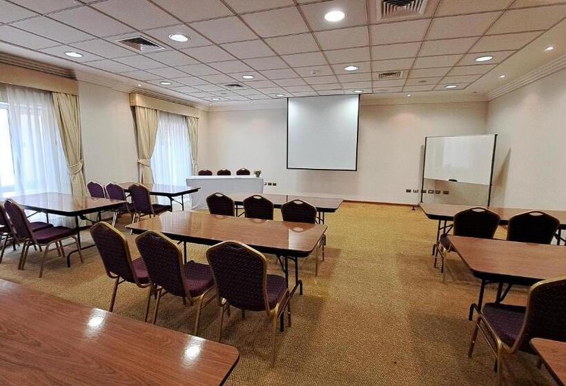 Отель Diego De Almagro Copiapo