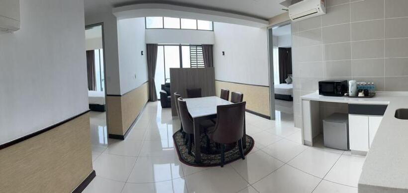 D Wharf Hotel & Serviced Residence