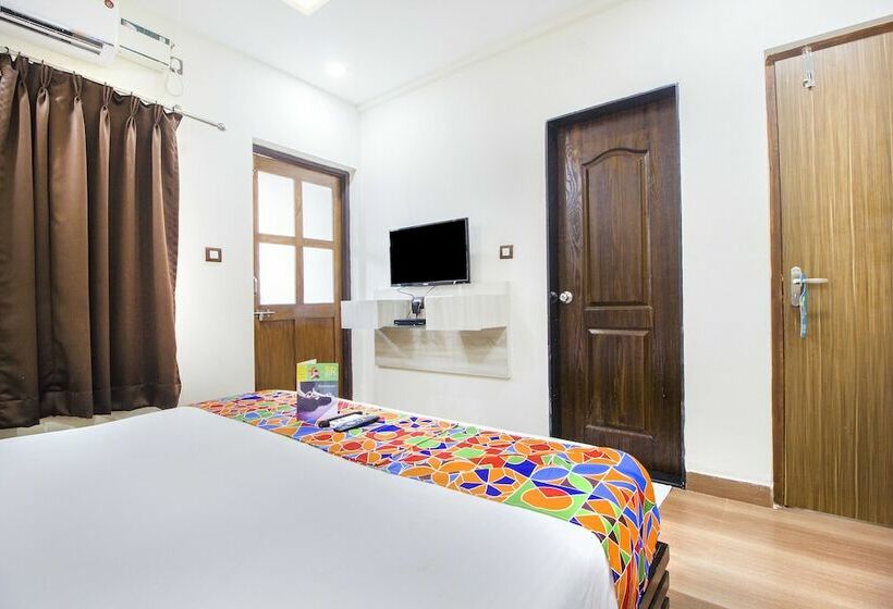 Отель Fabexpress The Sky