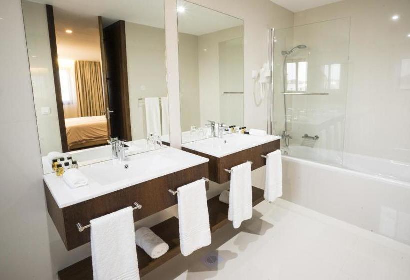 هتل Fiesta Residences Boutique  And Serviced Apartments