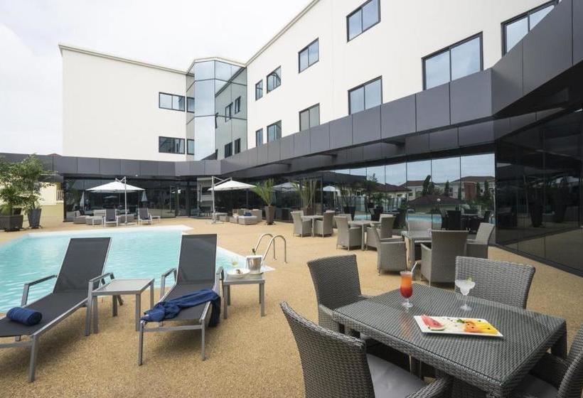 هتل Fiesta Residences Boutique  And Serviced Apartments