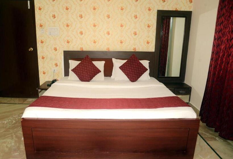 هتل Florence Continental Udaipur