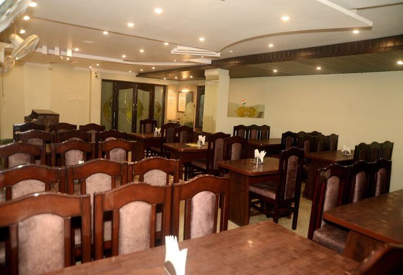 هتل Florence Continental Udaipur