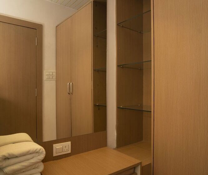 هتل Florence Continental Udaipur