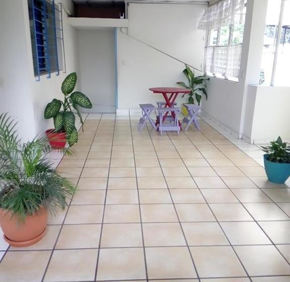 فندق Happy House