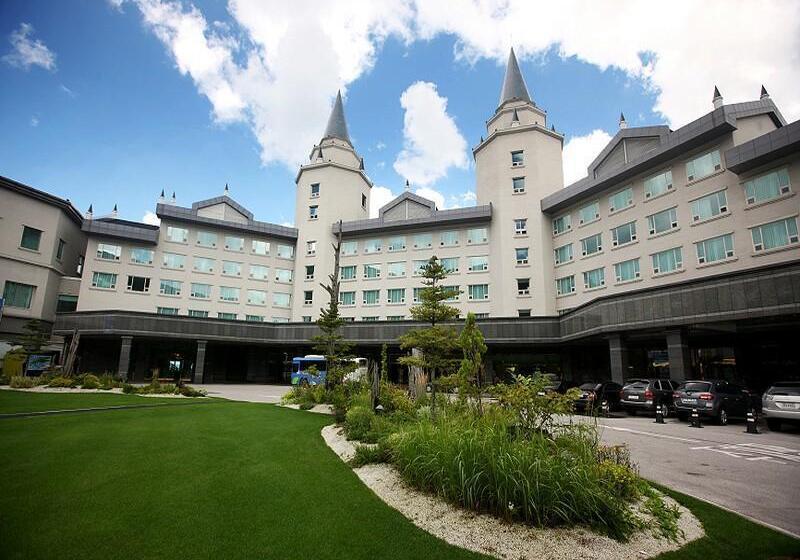 High1 Palace Hotel And Cc