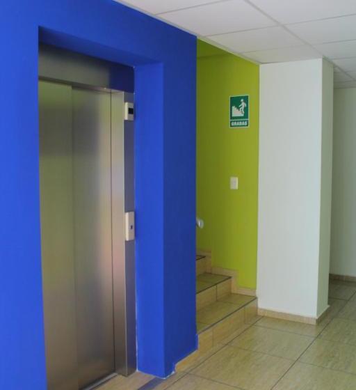 فندق Hostal De Asturias