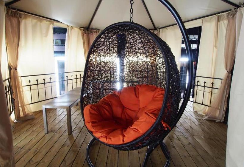 Hotel Jerry S Planet