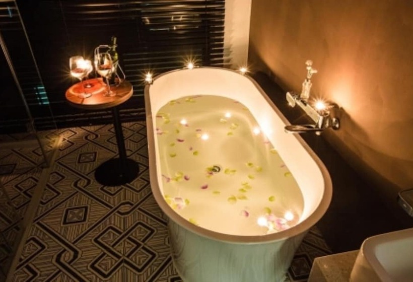 Hotel Jerry S Planet