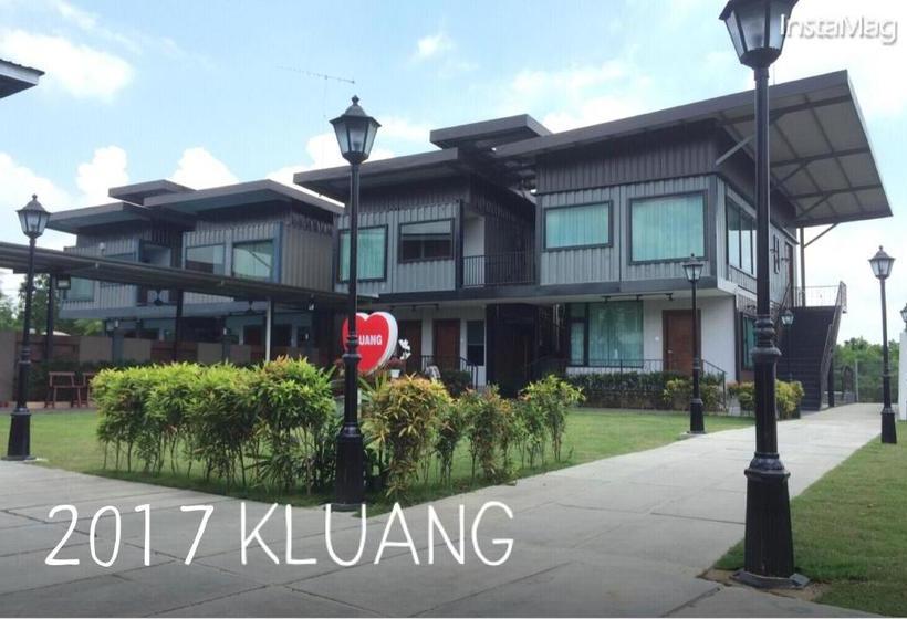 فندق Kluang Container Swimming Pool