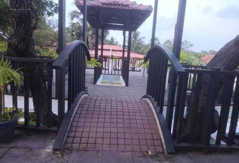 酒店 Lucky Beach Resort