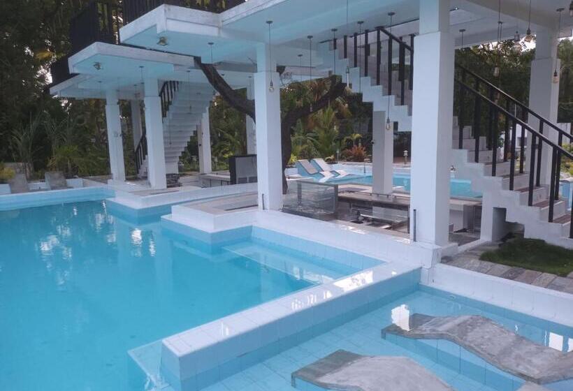 酒店 Lucky Beach Resort