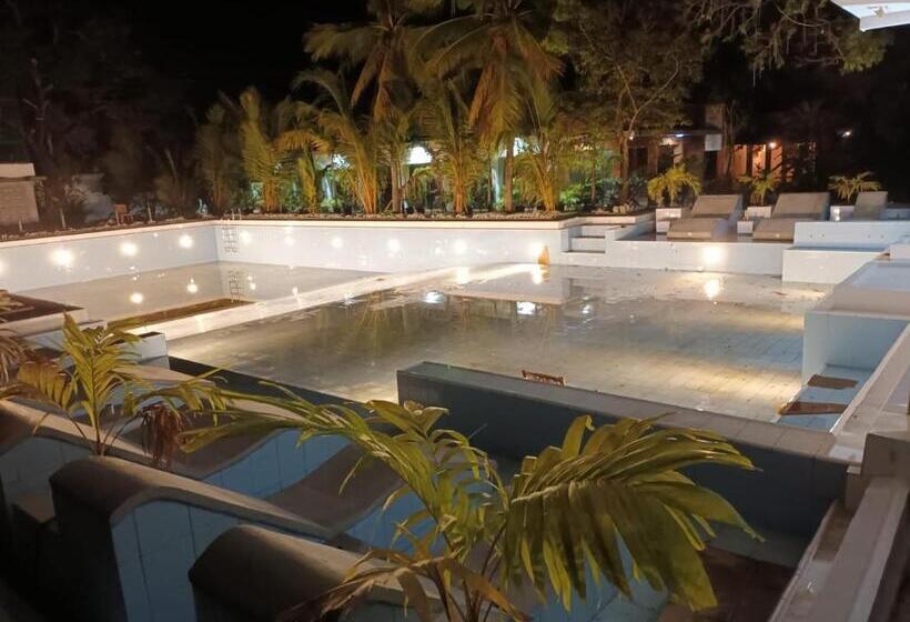 ホテル Lucky Beach Resort