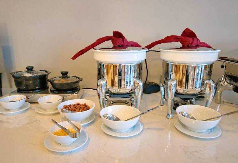 Gibson Hotel Nha Trang