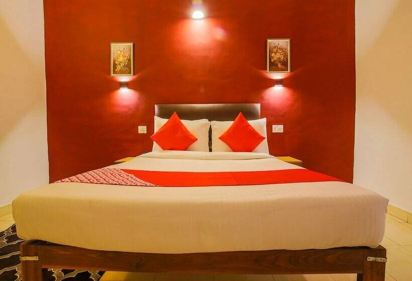 호텔 Oyo 24937 Celebriti@candolim