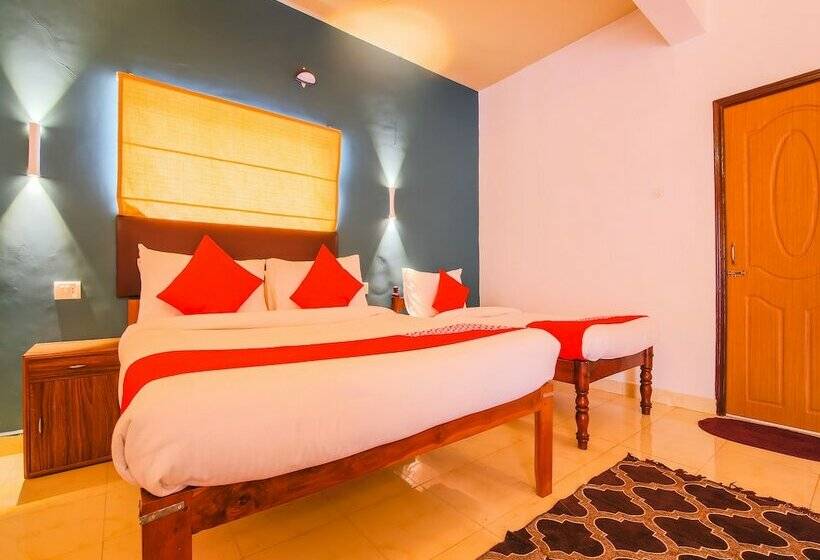 호텔 Oyo 24937 Celebriti@candolim