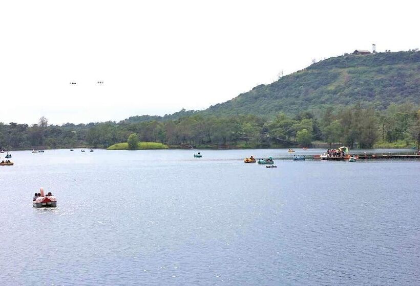 בית מלון כפרי Patang Residency