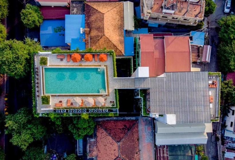 בית מלון כפרי Penh House