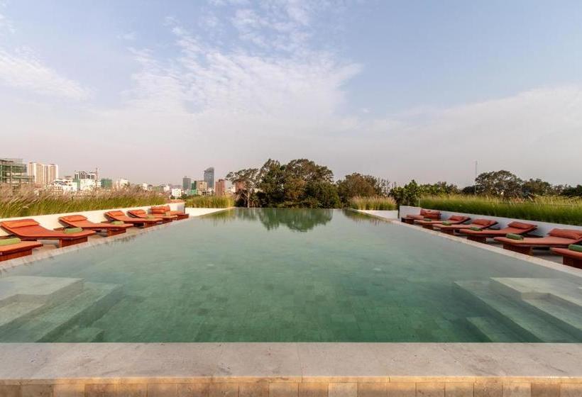 בית מלון כפרי Penh House