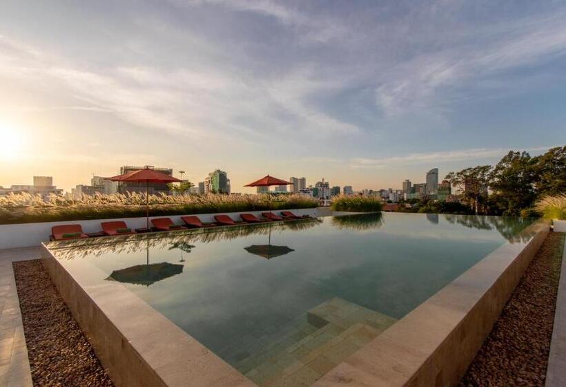 בית מלון כפרי Penh House