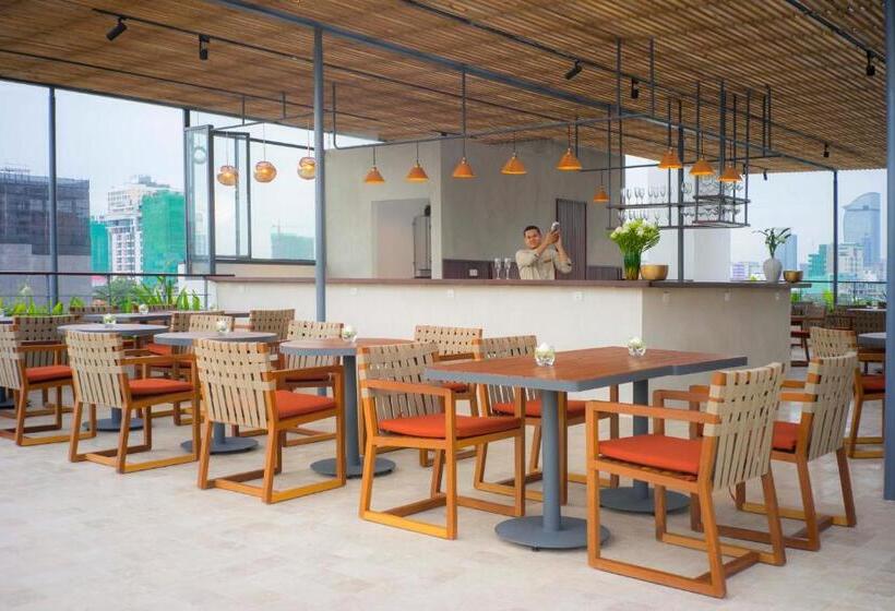 בית מלון כפרי Penh House