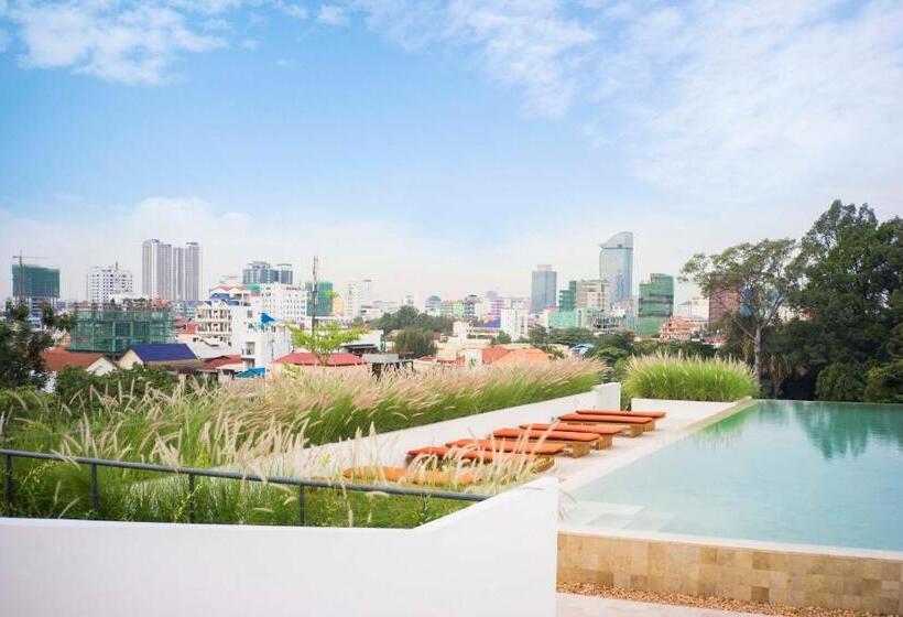 בית מלון כפרי Penh House