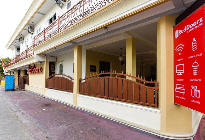 ホテル Reddoorz @ Danau Bratan