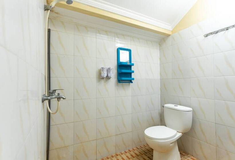 ホテル Reddoorz @ Danau Bratan