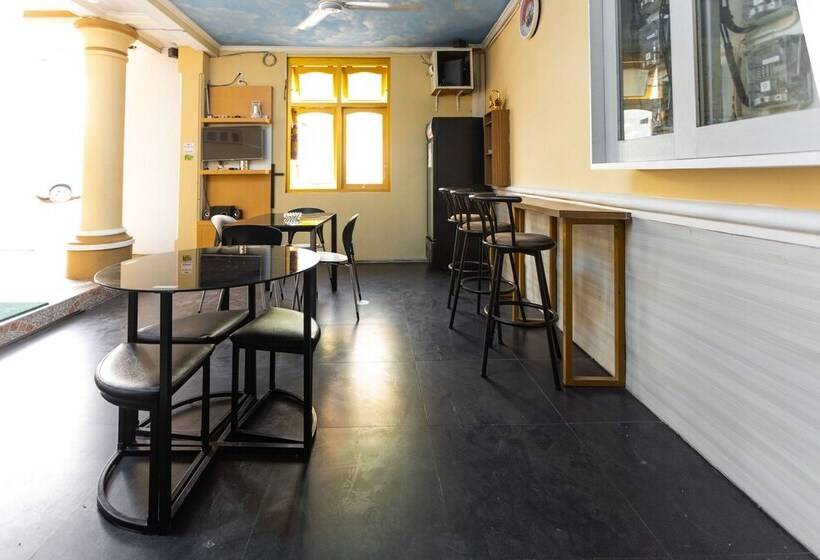 ホテル Reddoorz @ Danau Bratan