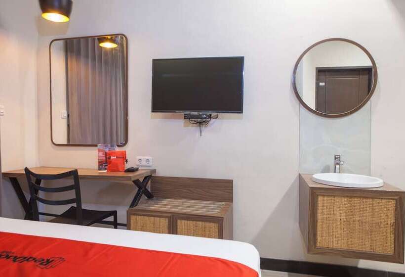 فندق Reddoorz @ Wiyung 2