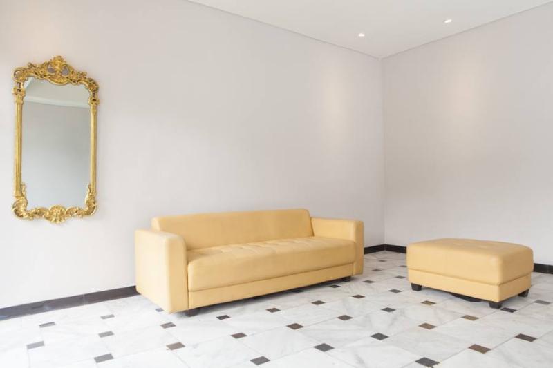 فندق Reddoorz @ Wiyung 2