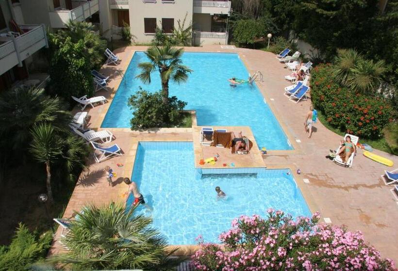 בית מלון כפרי Residence Eucalipti