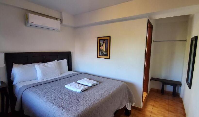 호텔 & Restaurant Fleur De Lis