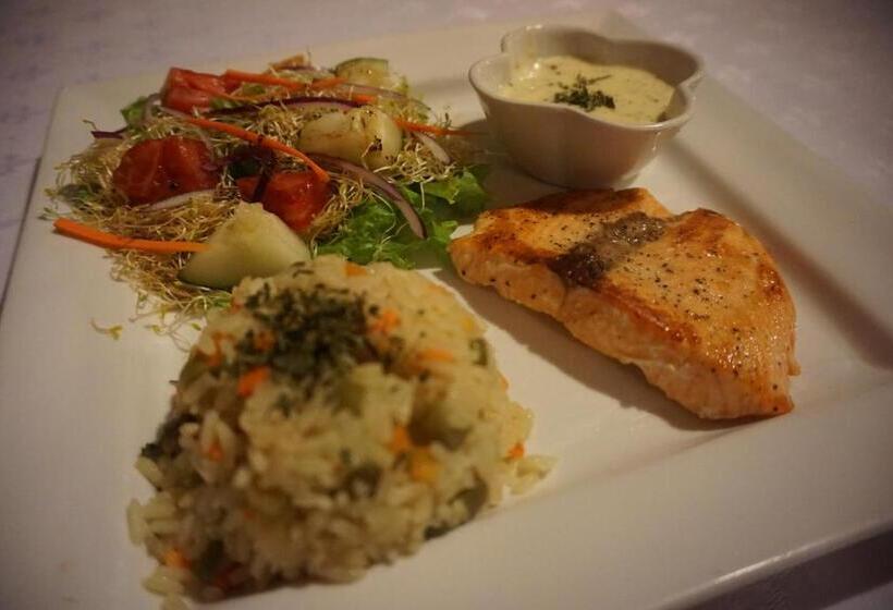 فندق & Restaurant Fleur De Lis